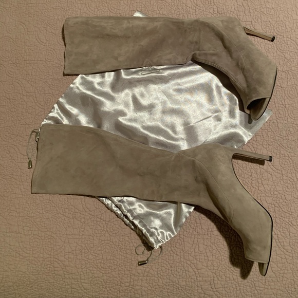 - STUART WEITZMAN Suede Knee High Boots - Picture 5 of 5